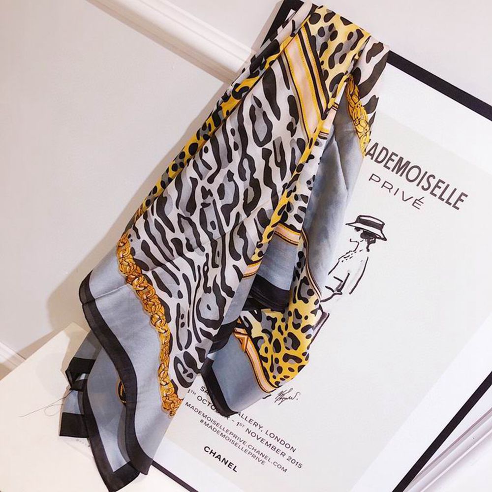 B**rry scarf